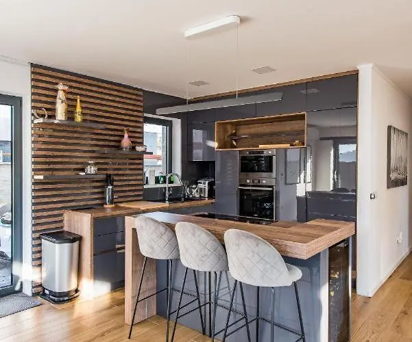 Lisa By Belmont Realty *