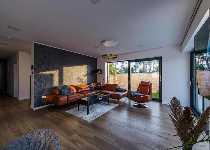 Villa Lisa By Belmont Realty *