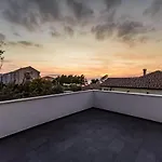 Lisa By Belmont Realty Villa Privlaka
