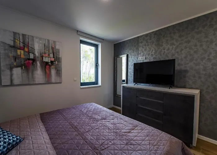 Willa Lisa By Belmont Realty *